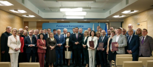 Ponad 76 mln zł z UE na transport, szkoły i turystykę w regionie