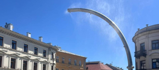 Upały w Lublinie. Kurtyny wodne, poidełka i miejsca dla zwierząt
