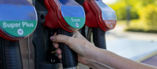 Diesel może kosztować nawet 9,29 zł. Nowa prognoza cen paliw