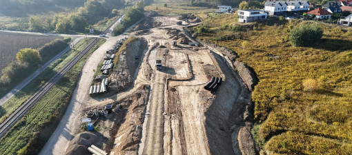 Węzeł przesiadkowy na Ponikwodzie. Powstają nowe drogi i parking